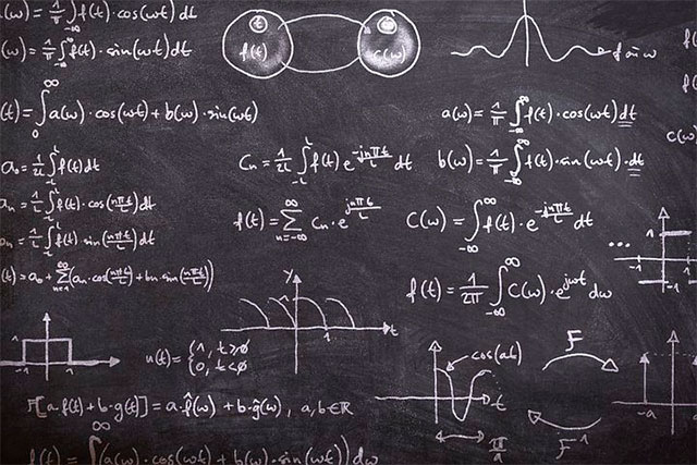 María Cumplido resuelve problema matemático